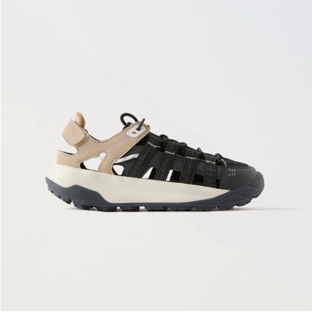 Zara kids, Black, SPORTY CAGE SNEAKERS, 12½ (7.4 inches)